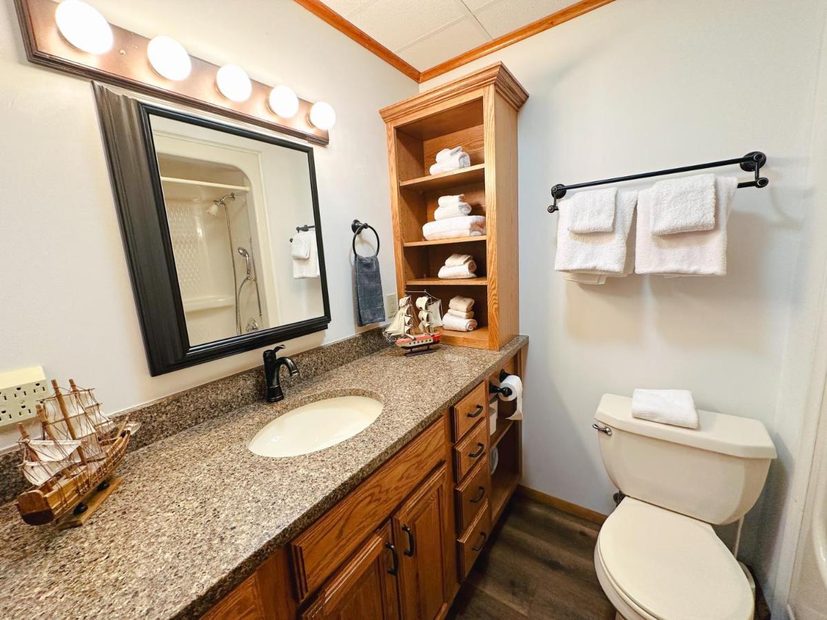 Fun Family Home Near Cedar Point Sandusky Exterior foto